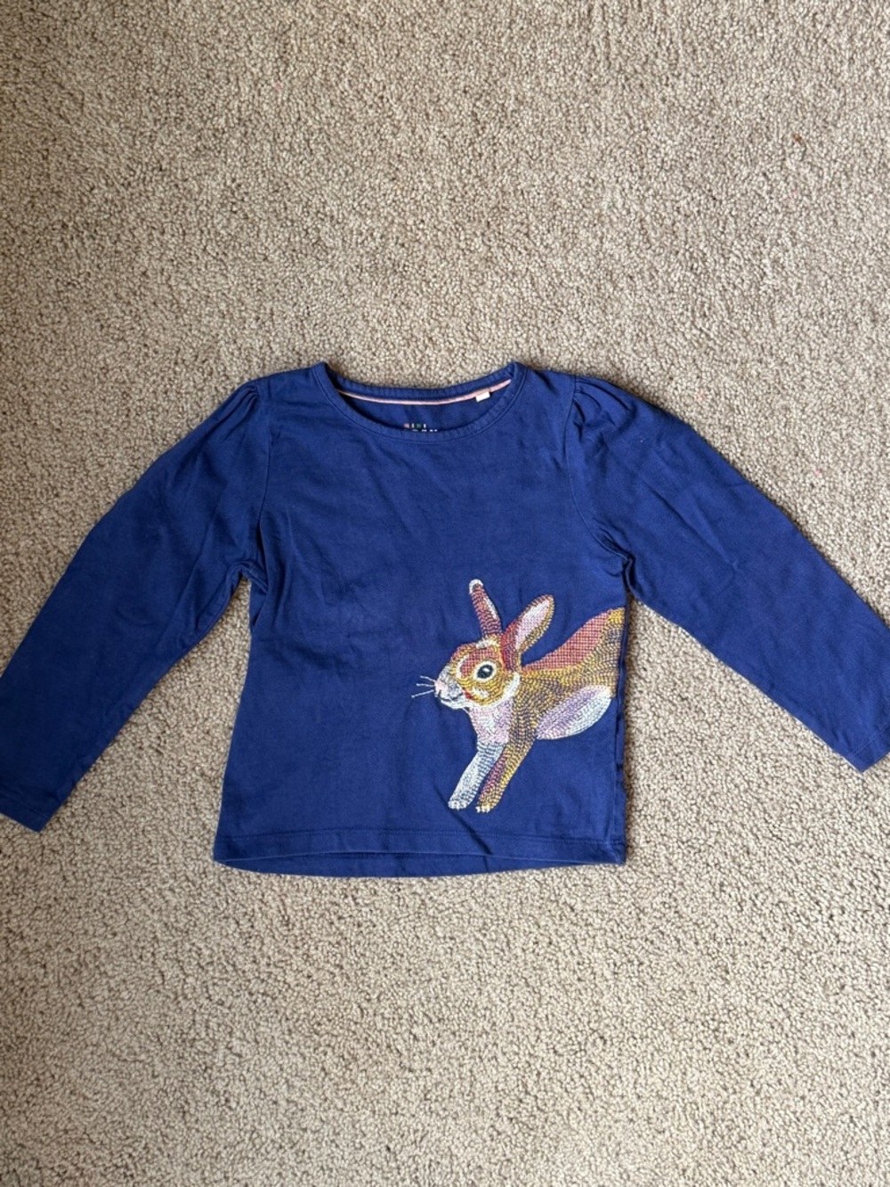 Mini Boden Set of 3 Long-Sleeve appliqué Tees - Red, Pink, Navy - Picture 3 of 5